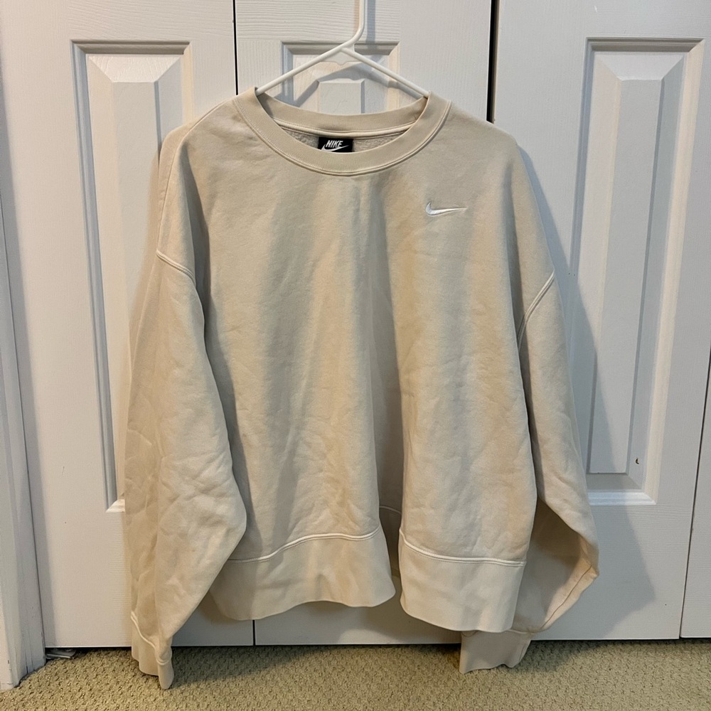 Women’s Nike Crewneck